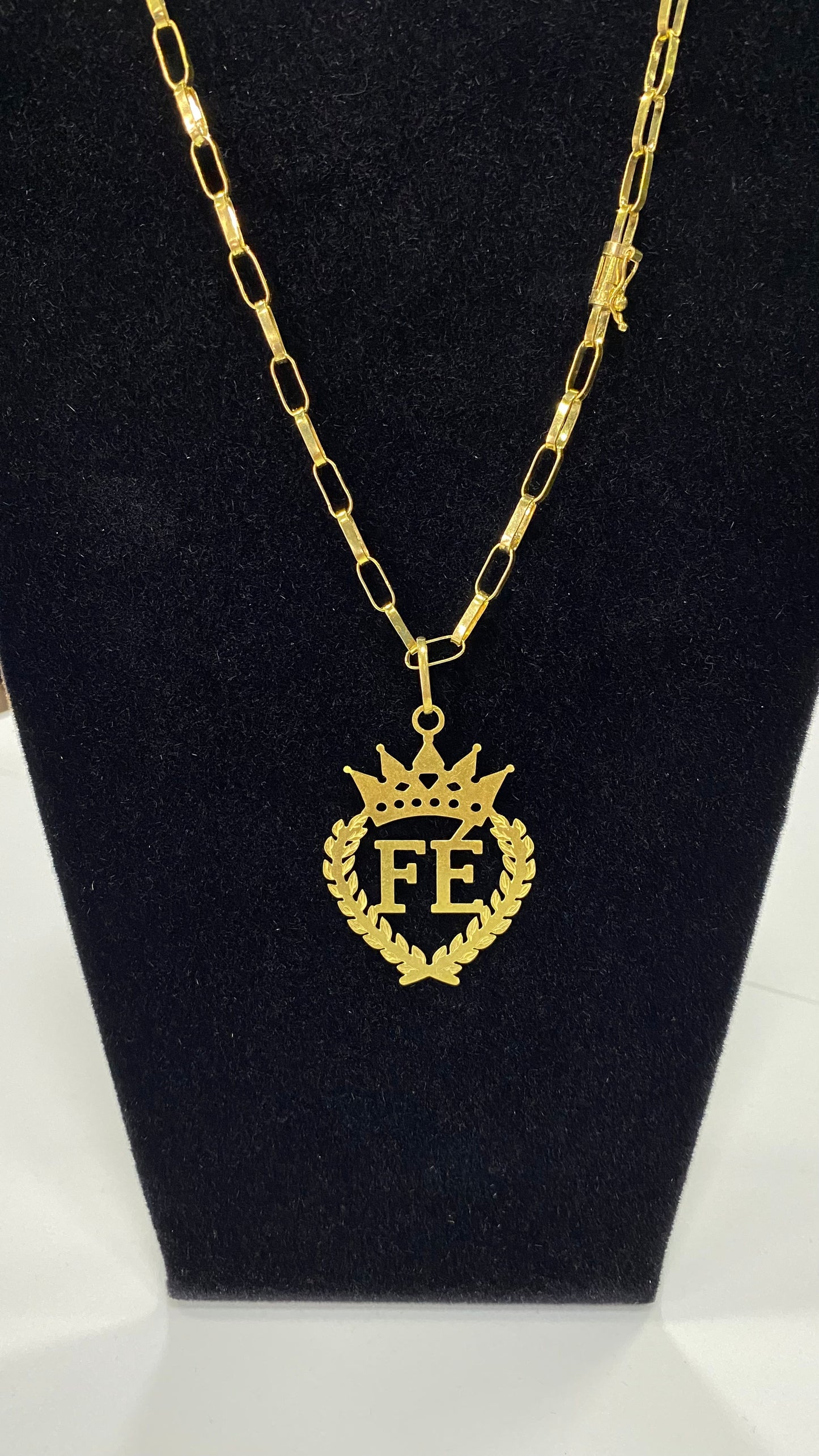 Corrente em moeda antiga