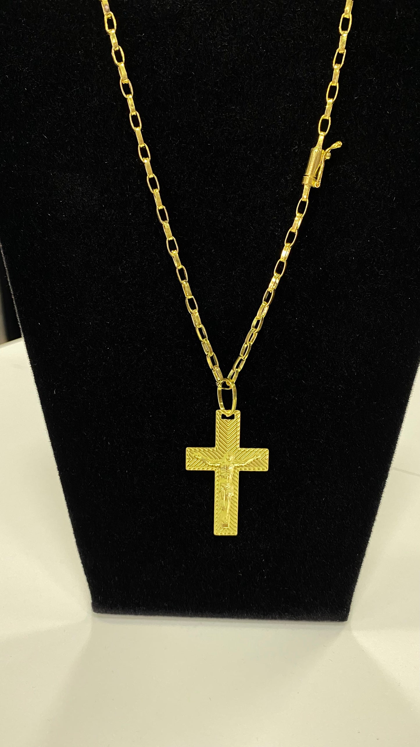 Corrente em moeda antiga