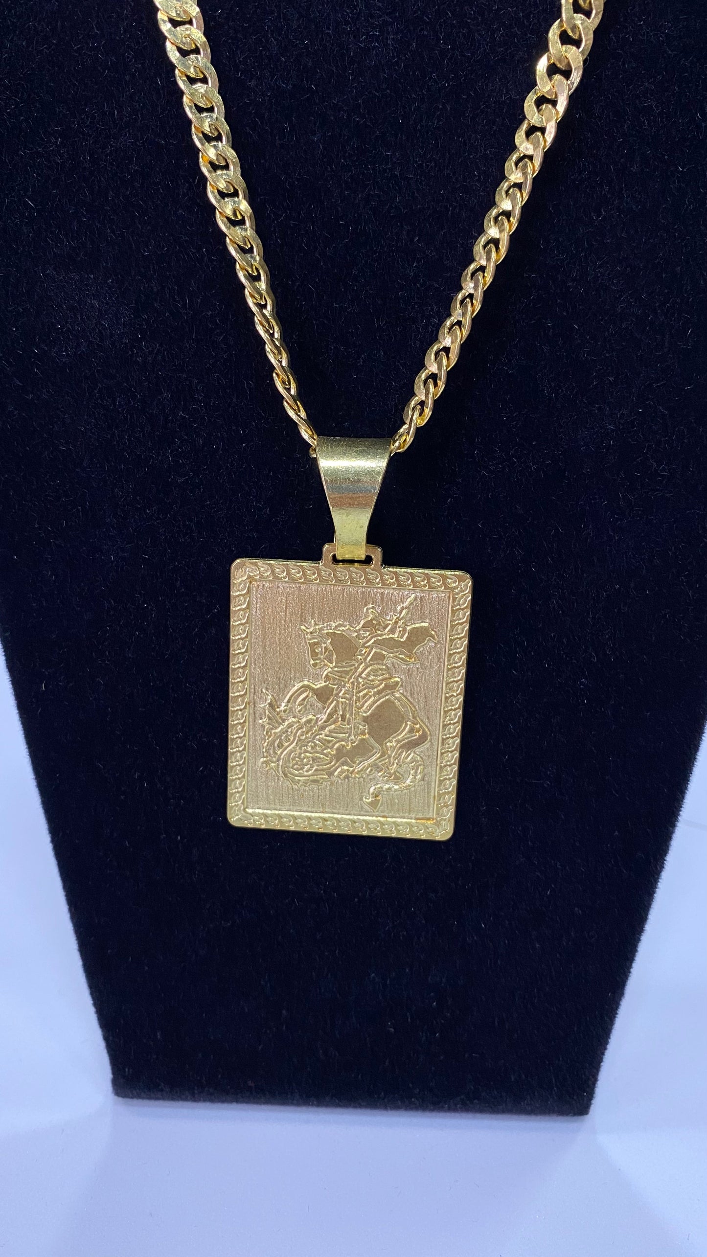 Corrente em moeda antiga