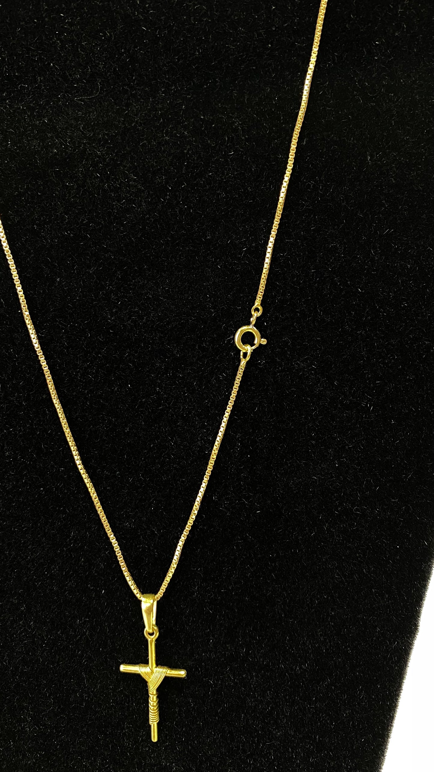 Corrente em moeda antiga