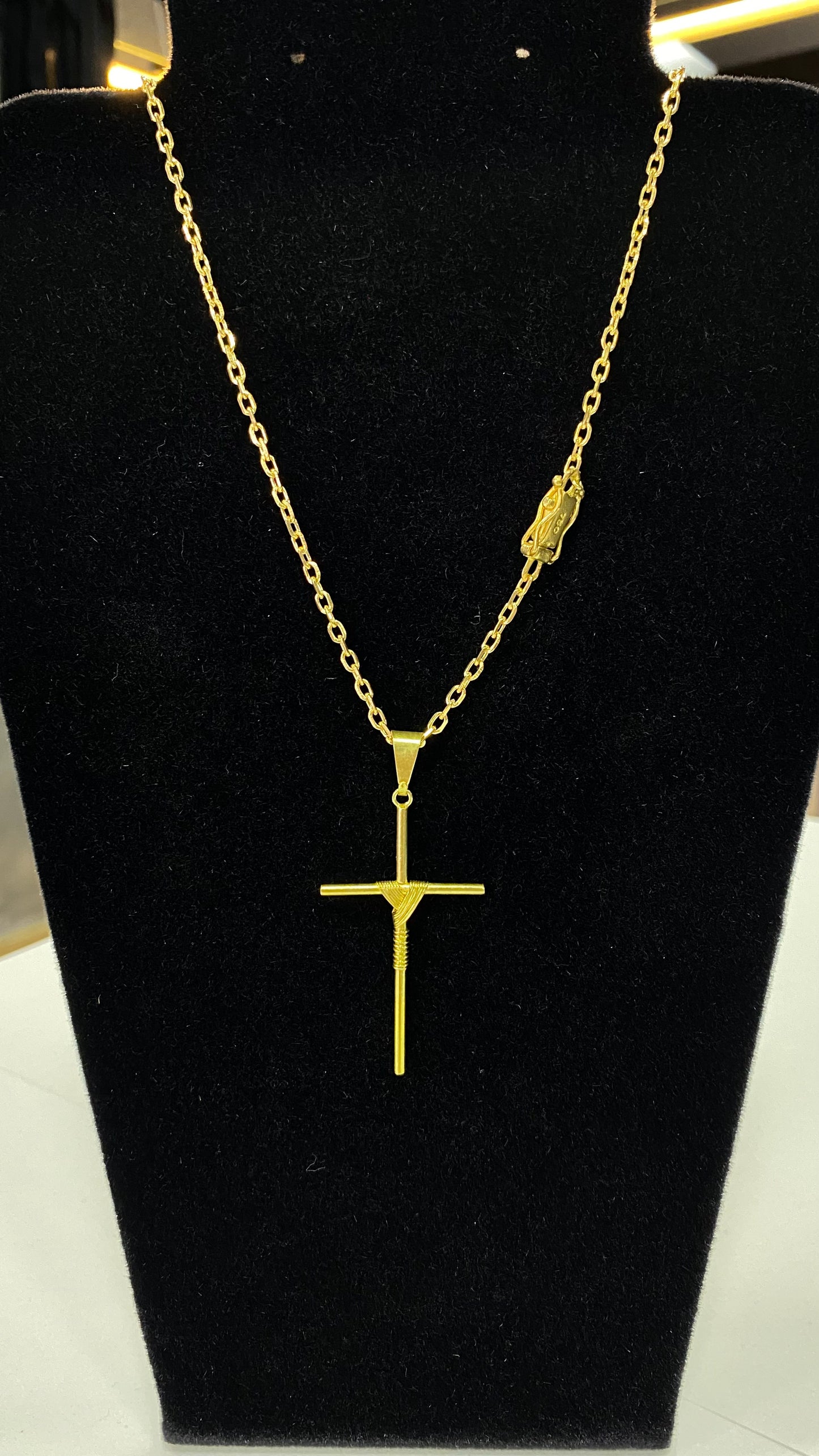 Corrente em moeda antiga